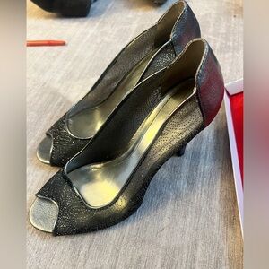 Style & Co. Naveah gently used gray heels